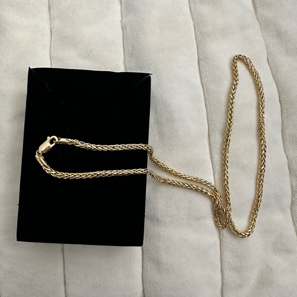 Brand new chain - Picture 3 of 5